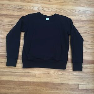 ZYIA Black Crewneck Pullover Timeless Design